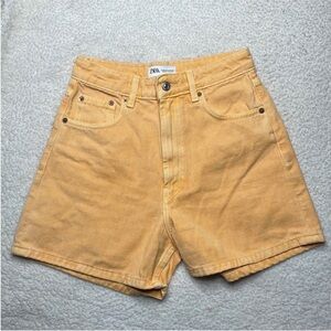 ZARA light Yellow Shorts Denim Size 4 Comfy In Style